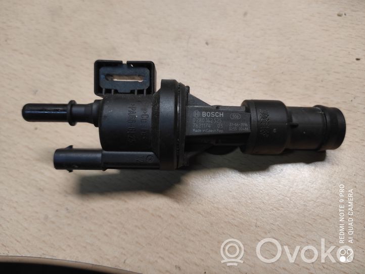 BMW 2 F45 Fuel tank valve 7621174