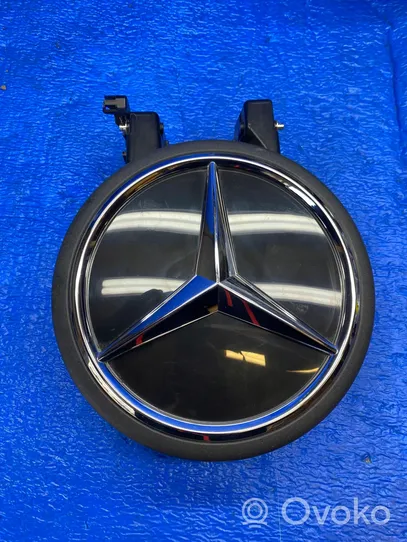 Mercedes-Benz Sprinter W907 W910 Manufacturer badge logo/emblem A910000000