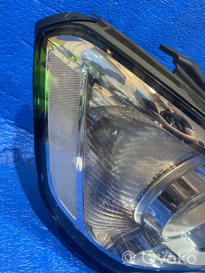 Hyundai Solati H350 Lampa przednia 92102-59