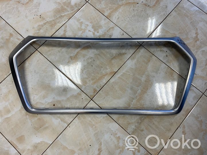 Audi Q3 8U Atrapa chłodnicy / Grill 