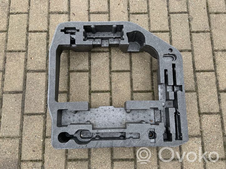 Audi A5 8T 8F Boîte à outils 8T0012109A