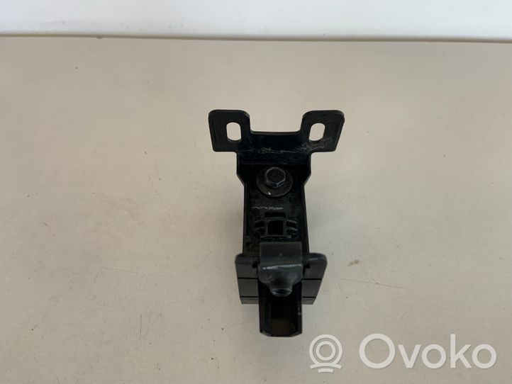 Ford Edge II Staffa di montaggio del radiatore FT4B13A004A