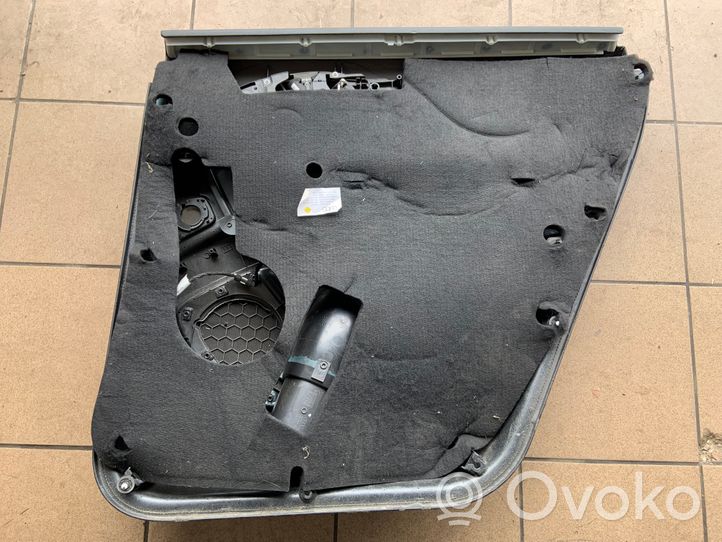 Audi Q7 4L Apmušimas galinių durų (obšifke) 4L0867305