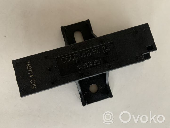 Audi Q7 4M Keyless (KESSY) go control unit/module 4M0907247