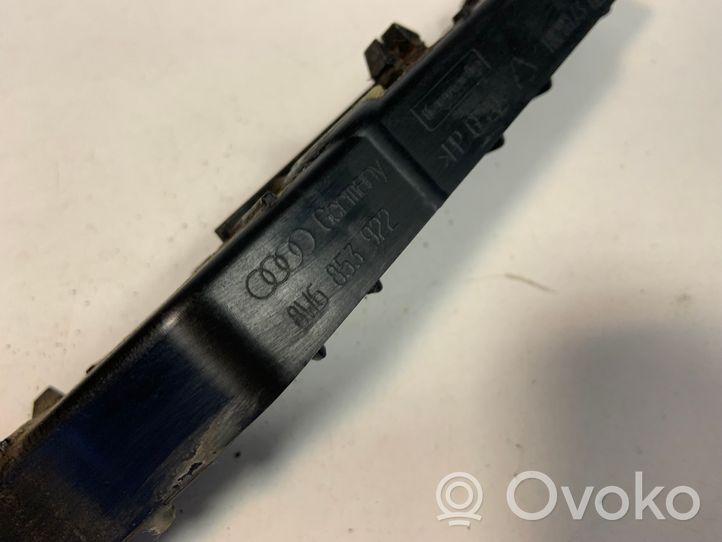 Audi A5 Uchwyt / Mocowanie błotnika przedniego 8W6853922