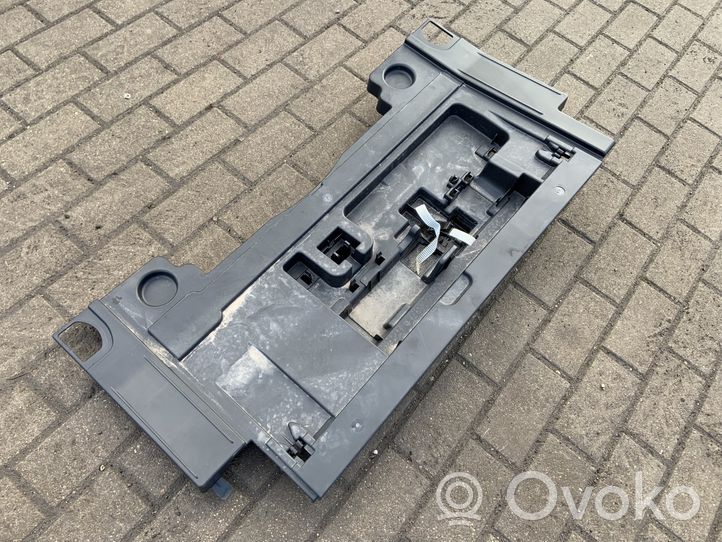 Audi A4 S4 B9 Boîte à outils 8W8863373