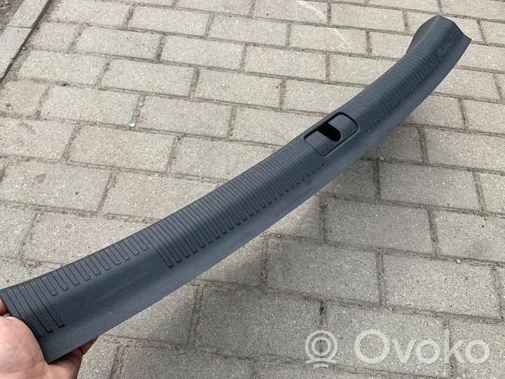 Audi A4 S4 B9 Rivestimento di protezione sottoporta del bagagliaio/baule 8W5863471