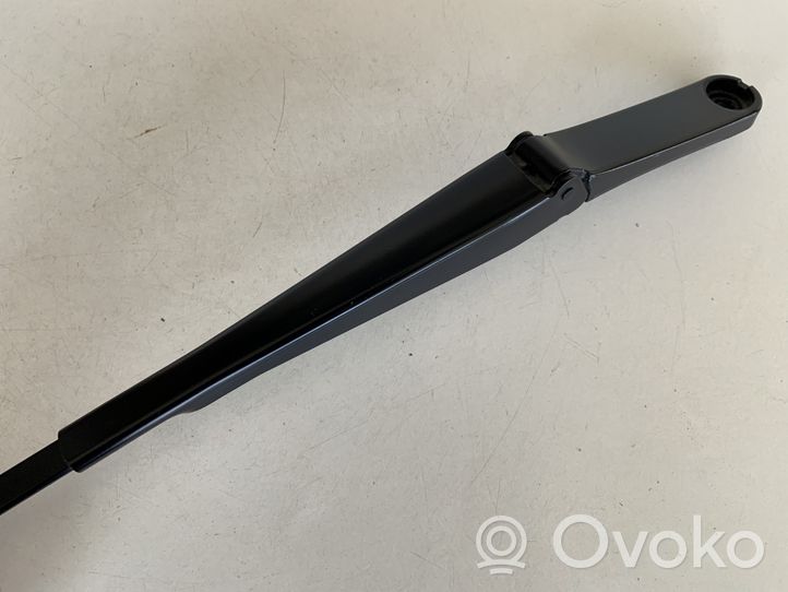 Audi A4 S4 B9 Front wiper blade arm 8W1955408