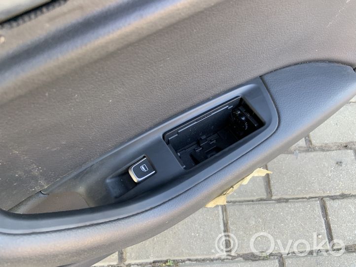 Audi A6 S6 C7 4G Rivestimento del pannello della portiera posteriore 4G0867306