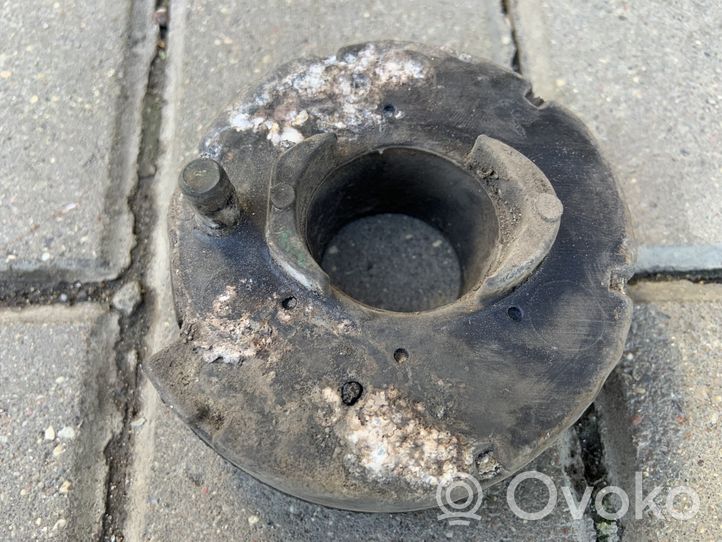 Audi Q7 4M Rear coil spring rubber mount 4M0512297B