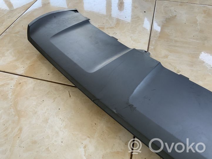 Audi Q3 8U Apakšējā bampera daļa (lūpa) 8U0807733B