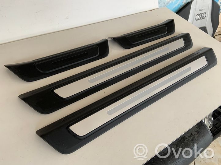 Audi Q5 SQ5 sill trim set (inner) 80A853373A