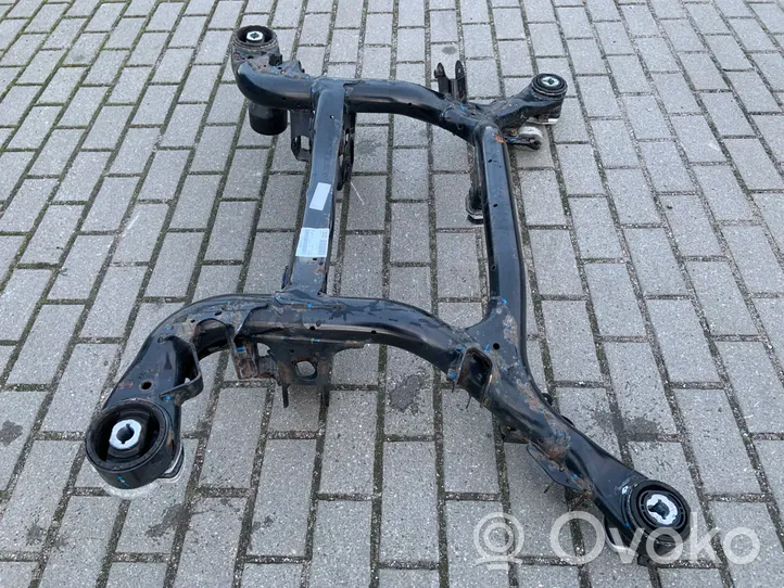 Audi Q7 4M Sottotelaio posteriore 4M0500025