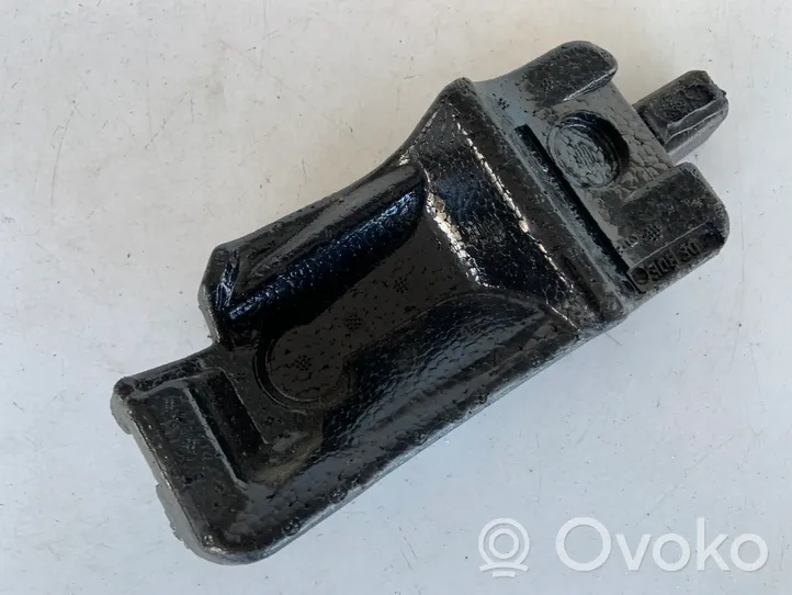 Audi Q5 SQ5 Absorber zderzaka tylnego 8R0807251