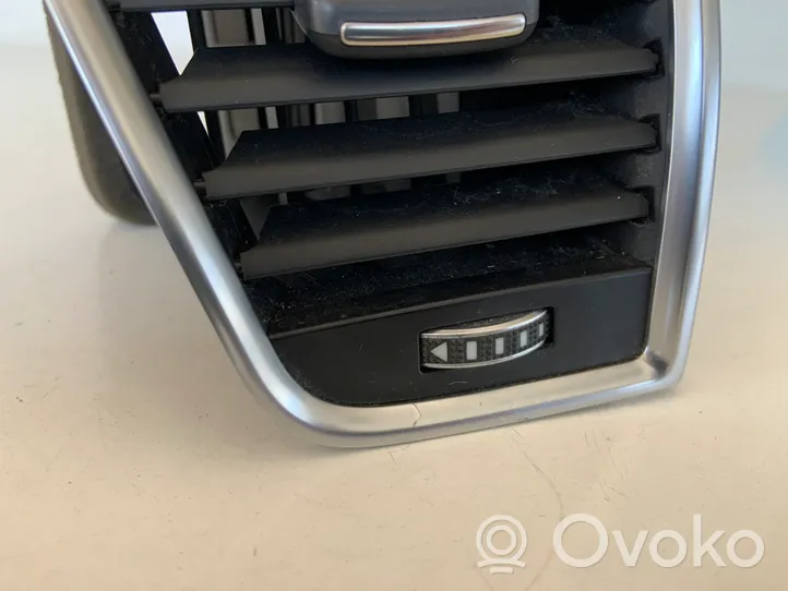 Audi Q5 SQ5 Copertura griglia di ventilazione laterale cruscotto 8R1820902L