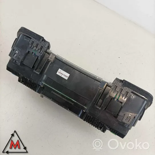 Audi A4 S4 B5 8D Tachimetro (quadro strumenti) 8E0920901D