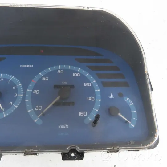 Renault Master II Compteur de vitesse tableau de bord 8200083041