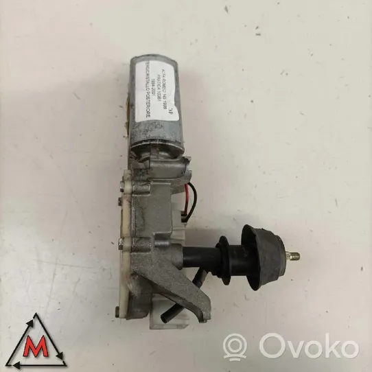 Alfa Romeo 145 - 146 Moteur d'essuie-glace arrière 79300183