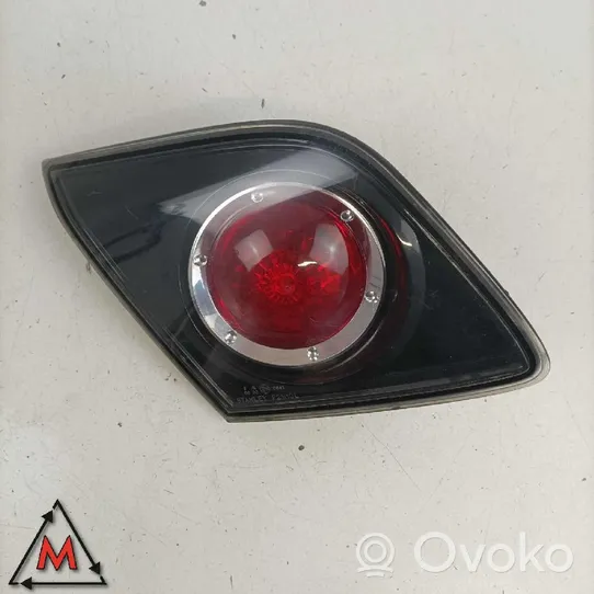 Mazda 3 I Lampa tylna Nonapplicabile