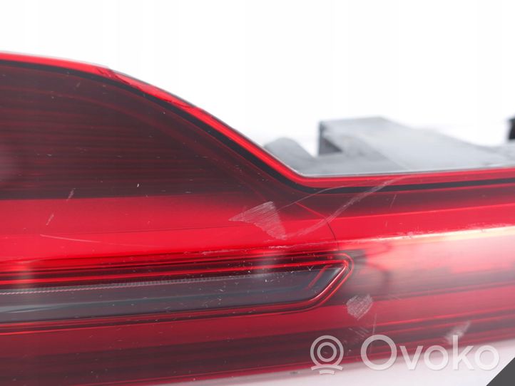 Audi e-tron Rear light center trim bar blend 4KE945095B