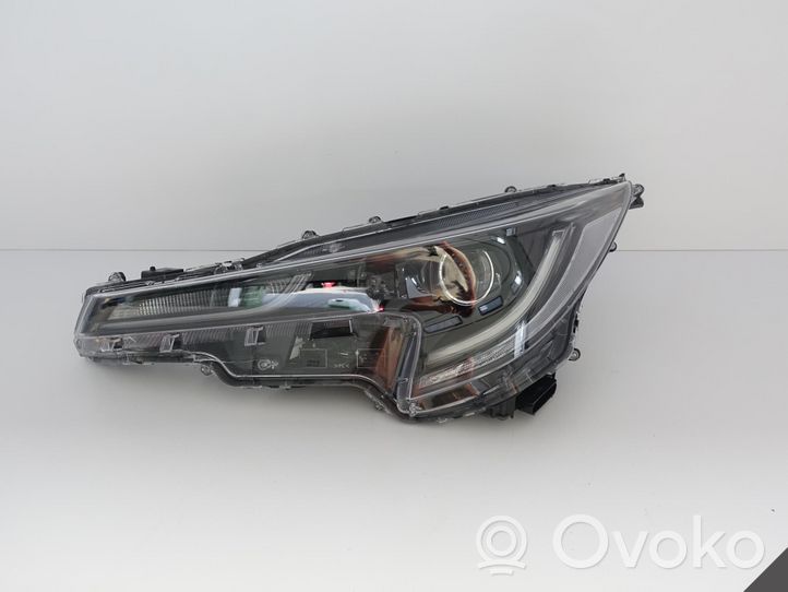 Toyota Corolla E210 E21 Lampa przednia 8115002S80