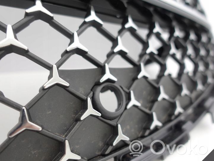 Mercedes-Benz CLA C118 X118 Grille calandre supérieure de pare-chocs avant A1188884400