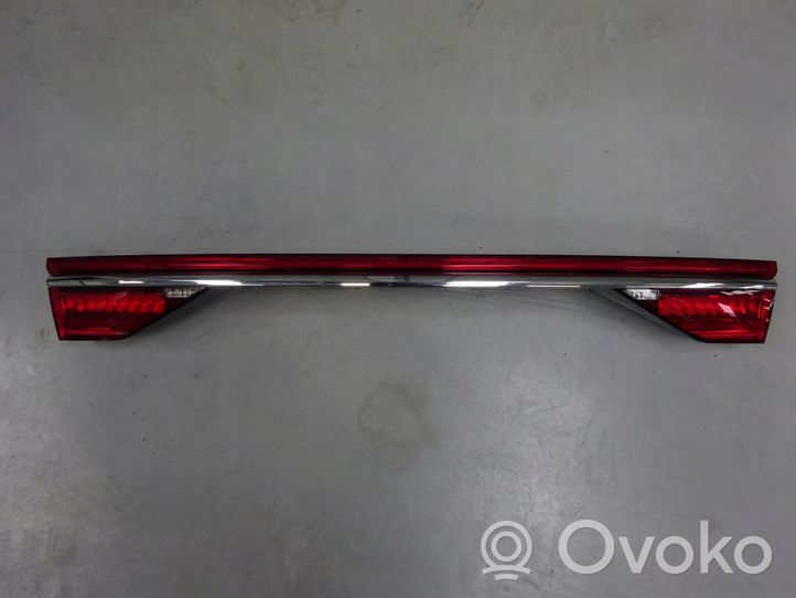 Audi A8 S8 D5 Lampy tylnej klapy bagażnika 4N0945095F