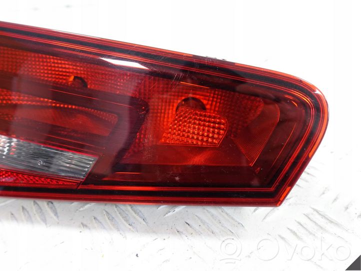 Audi A3 S3 8V Tailgate rear/tail lights 8V3945093