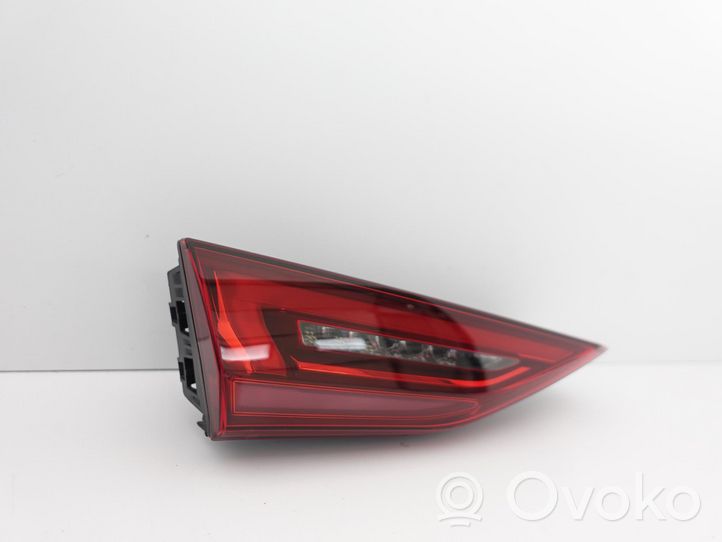 Audi A3 8Y Lampy tylnej klapy bagażnika 8Y0945307