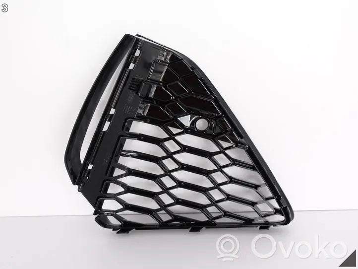 Audi RS6 C8 Grille inférieure de pare-chocs avant 4K8807681D