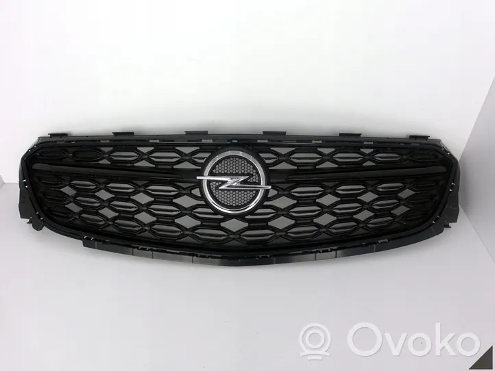 Opel Insignia B Griglia superiore del radiatore paraurti anteriore 39148753