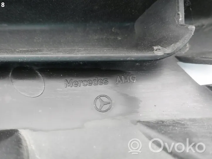 Mercedes-Benz G W463 Etupuskurin alempi jäähdytinsäleikkö A4638857601
