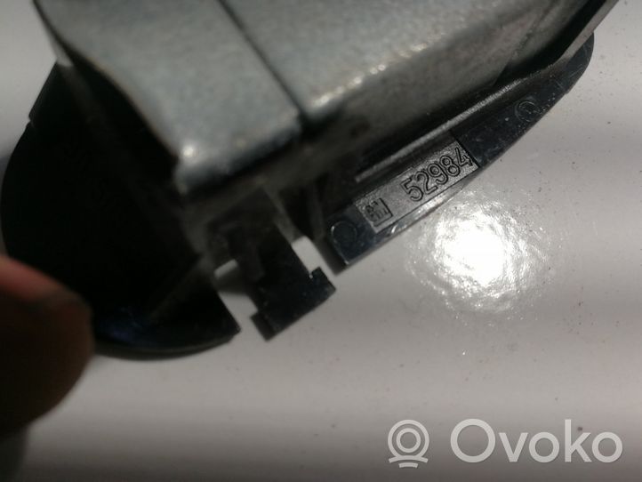 Opel Vectra B Lampa oświetlenia tylnej tablicy rejestracyjnej 9050866