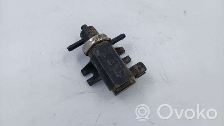 Audi 80 90 S2 B4 Electrovanne Soupape de Sûreté / Dépression 1H0906627