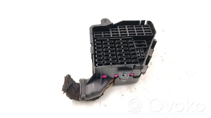 Volkswagen PASSAT B5 Module de fusibles 1J1970005A