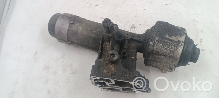 Audi A4 S4 B5 8D Support de filtre à huile 038115389B