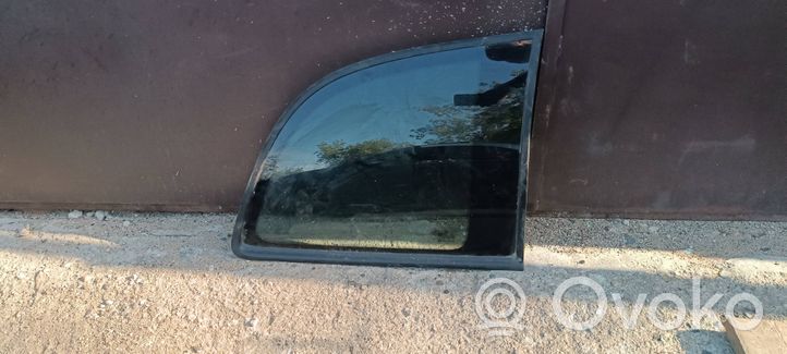 Opel Zafira A Szyba karoseryjna tylna 90579314