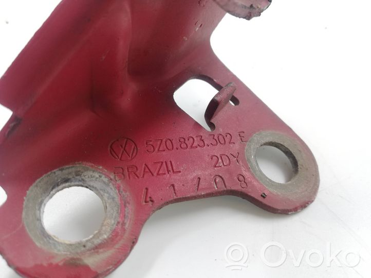 Volkswagen Fox Cerniere del vano motore/cofano 5Z0823302E