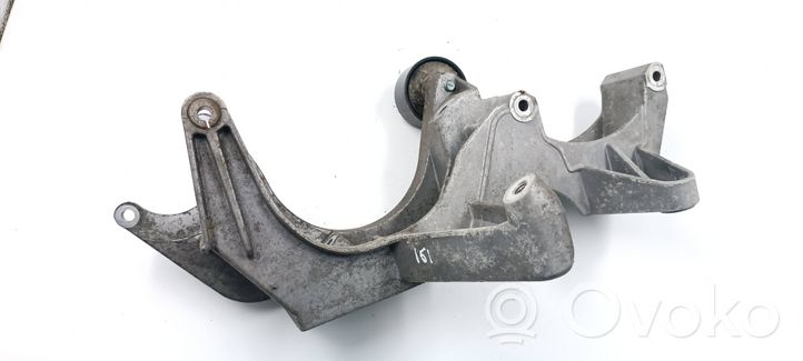 Audi Q7 4L Generator/alternator bracket 022260087F