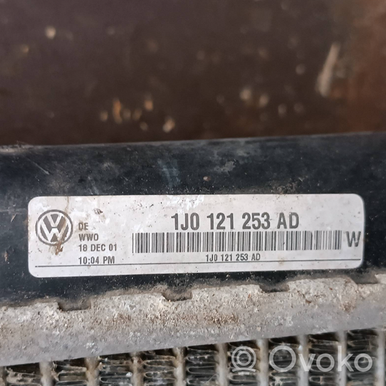 Volkswagen Bora Radiateur de refroidissement 1J0121253AD