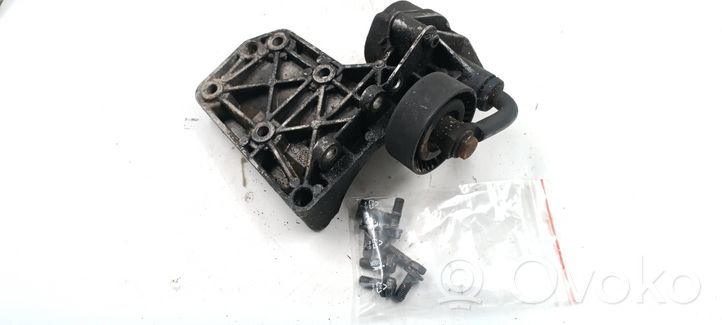 BMW 5 E39 A/C compressor mount bracket 64557786194