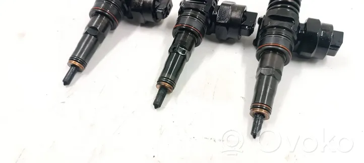 Volkswagen Polo III 6N 6N2 6NF Fuel injectors set 038130073F