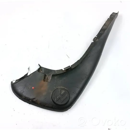 Volkswagen Sharan Front mudguard 7M0075111