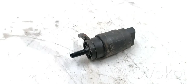 BMW 3 E36 Tuulilasi tuulilasinpesimen pumppu 