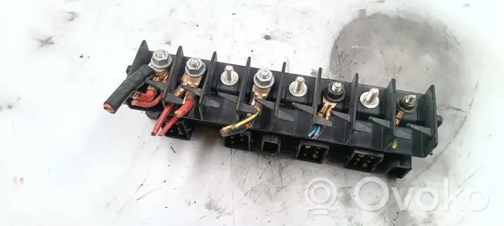 Audi 100 S4 C4 Module de fusibles 4A0941822