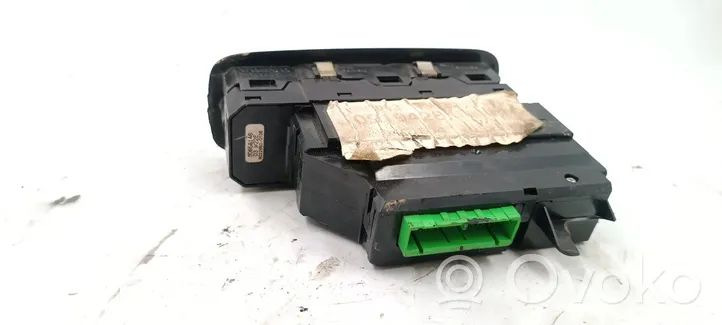 Volvo XC70 Electric window control switch 09193383