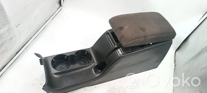 Volkswagen PASSAT B5.5 Armrest 3B0862531