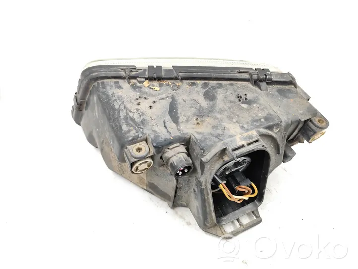 Audi A4 S4 B5 8D Передняя фара 8D0941004A