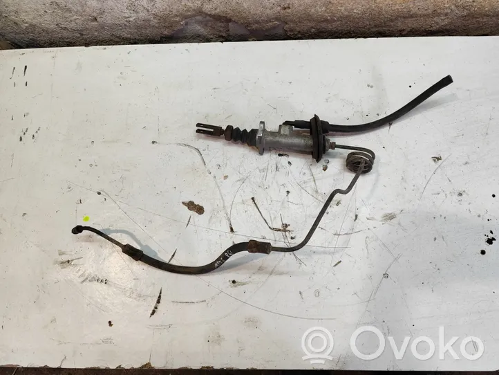 Audi 80 90 B3 Główny cylinder sprzęgła 893721401B