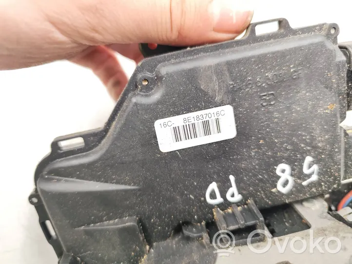 Audi A4 S4 B6 8E 8H Cerradura de puerta delantera 8E1837016C